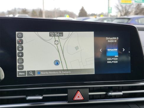 Used 2025 Hyundai Elantra SEL image 20