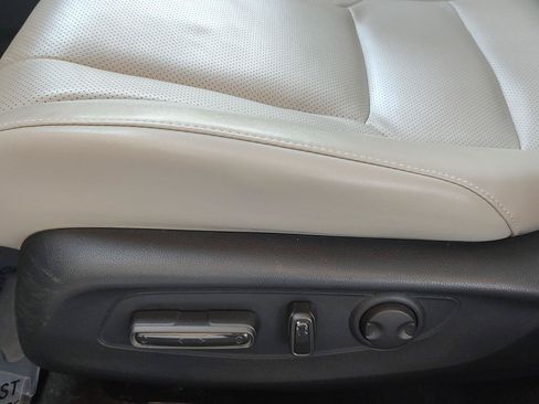 Used 2023 Honda Accord Touring image 3