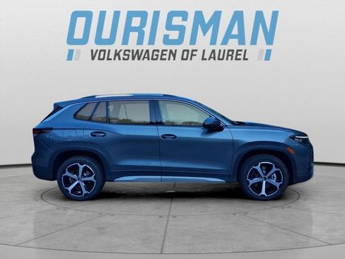 New 2026 Volkswagen Tiguan SE image 2