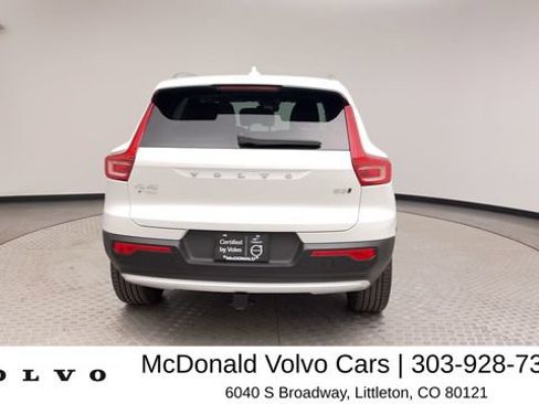 Certified 2024 Volvo XC40 B5 Plus w/ Protection Package Premier AWD/4WD image 3