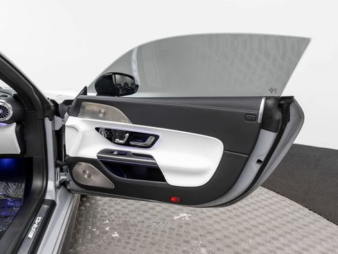 Used 2025 Mercedes-Benz AMG GT 63 image 37