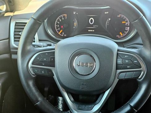 Used 2022 Jeep Grand Cherokee Laredo X AWD/4WD image 29