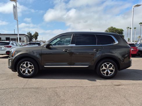 Used 2020 Kia Telluride EX AWD/4WD image 4