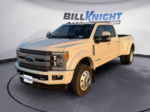 Used 2019 Ford F450 Limited image 1