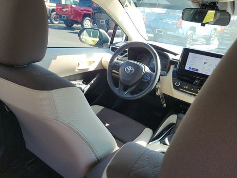 Used 2023 Toyota Corolla LE image 14