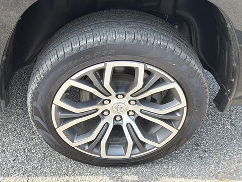 Used 2025 RAM 1500 Tungsten AWD/4WD image 12