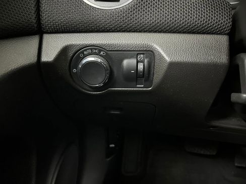 Used 2014 Chevrolet Cruze LT w/ Technology Package image 52