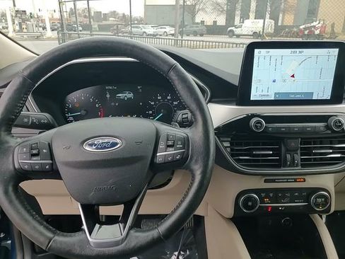 Used 2020 Ford Escape SEL image 27