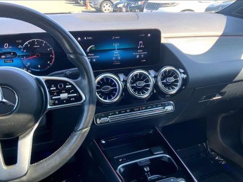 Certified 2023 Mercedes-Benz GLA 250 4MATIC w/ Premium Package image 5