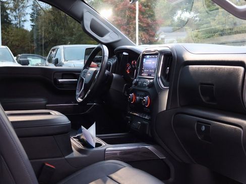 Used 2022 Chevrolet Silverado 1500 LTZ image 40