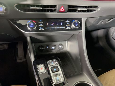 Used 2021 Hyundai Sonata Limited image 17