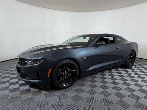 Used 2021 Chevrolet Camaro LT image 2