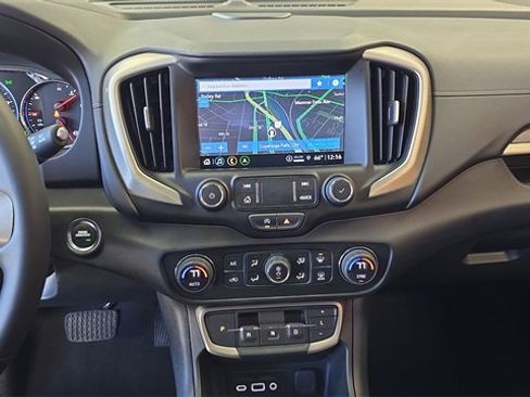 Used 2023 GMC Terrain Denali image 21