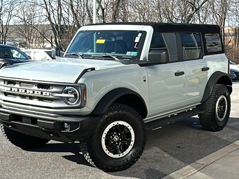 Used 2021 Ford Bronco Big Bend w/ Sasquatch Package image 1