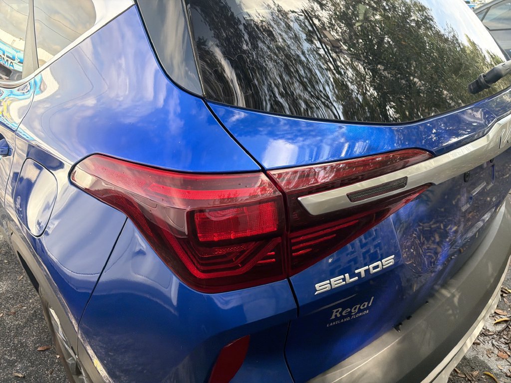 Used 2023 Kia Seltos S AWD/4WD image 8