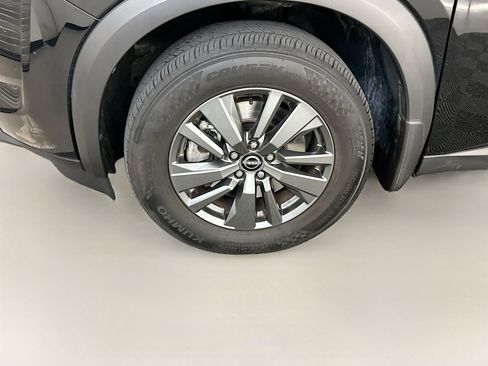 Used 2023 Nissan Pathfinder SV image 11