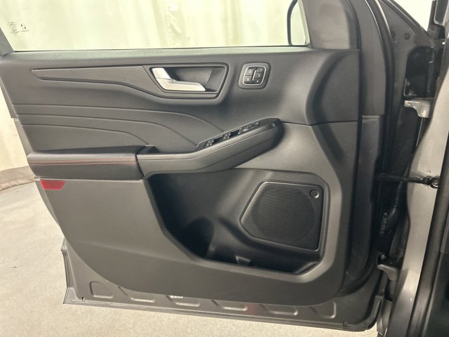 Used 2023 Ford Escape ST-Line Elite AWD/4WD image 22
