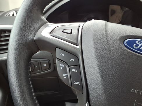 Certified 2023 Ford Edge SEL image 16