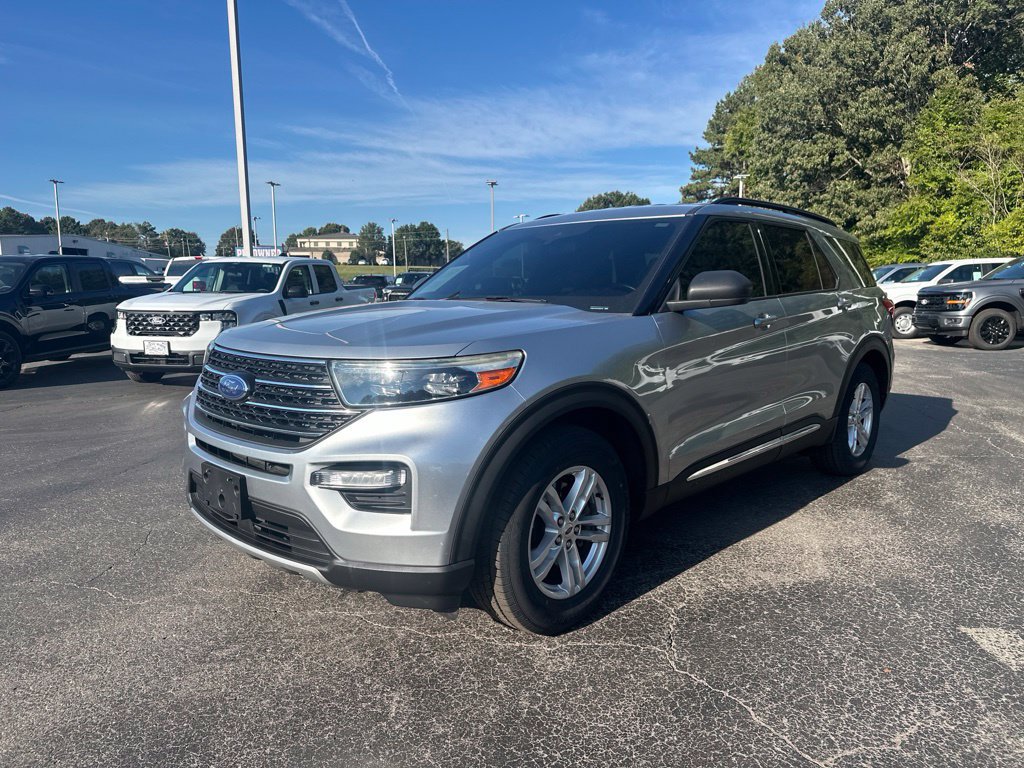 Used 2020 Ford Explorer XLT w/ Equipment Group 202A RWD image 7