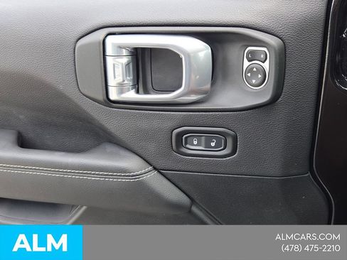 Used 2021 Jeep Wrangler Unlimited Sahara AWD/4WD image 29