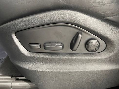 New 2025 Porsche Cayenne S image 37