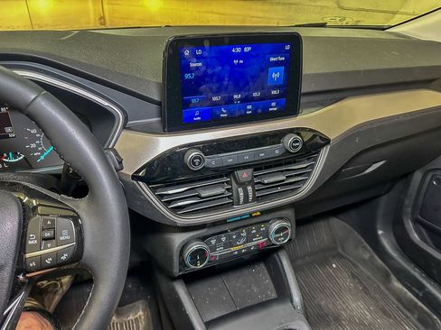 Used 2022 Ford Escape SE w/ Convenience Package AWD/4WD image 11