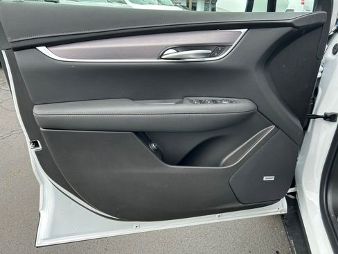 New 2026 Cadillac XT5 Luxury image 22