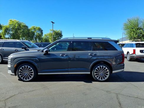New 2026 Hyundai Palisade Calligraphy FWD image 3