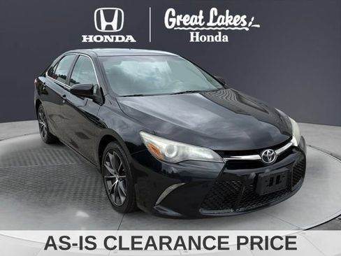 Used 2015 Toyota Camry XSE w/ Moonroof Package FWD image 1