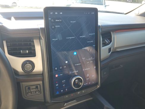 Used 2023 Ford Expedition Timberline image 33