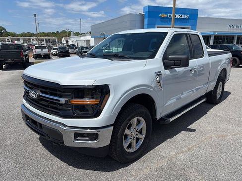 Used 2025 Ford F150 XLT w/ Equipment Group 301A Standard AWD/4WD image 2
