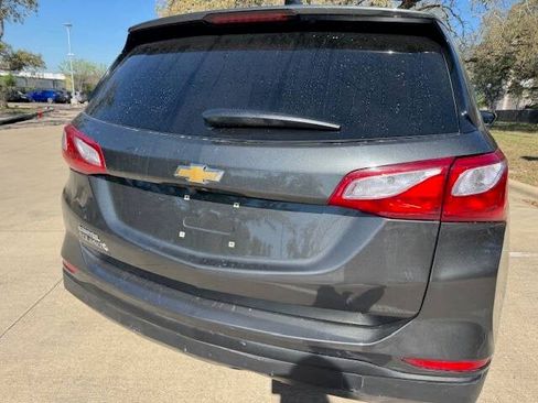 Used 2020 Chevrolet Equinox LS w/ LS Convenience Package image 12