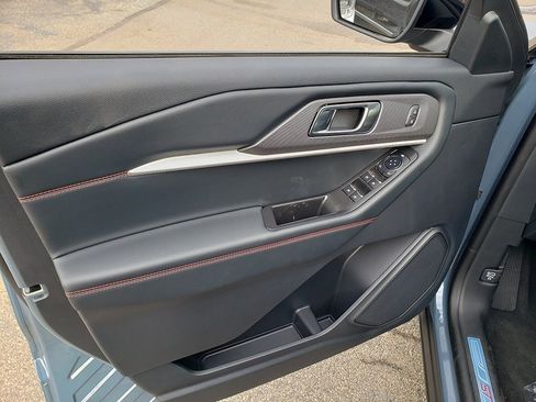 New 2026 Ford Explorer ST-Line w/ ST-Line Street Pack image 12