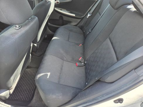 Used 2010 Toyota Corolla LE image 11