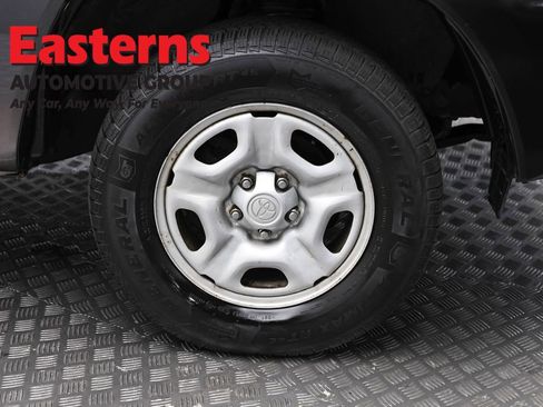 Used 2015 Toyota Tacoma 2WD Access Cab image 30