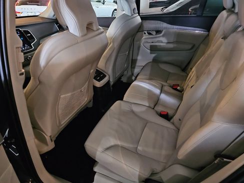 Certified 2025 Volvo XC90 T8 Plus w/ Protection Package Premier AWD/4WD image 12