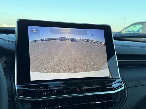 New 2026 Jeep Compass Latitude image 31