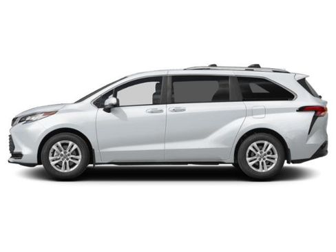 New 2026 Toyota Sienna Limited FWD image 6