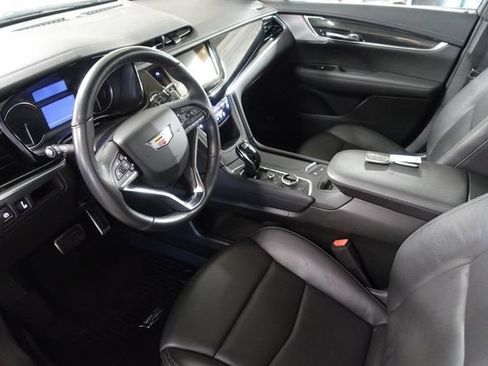Used 2024 Cadillac XT6 Sport w/ LPO, Floor Liner Package AWD/4WD image 10
