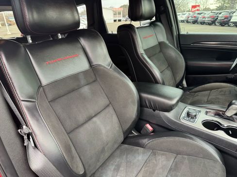 Used 2019 Jeep Grand Cherokee Trailhawk image 27