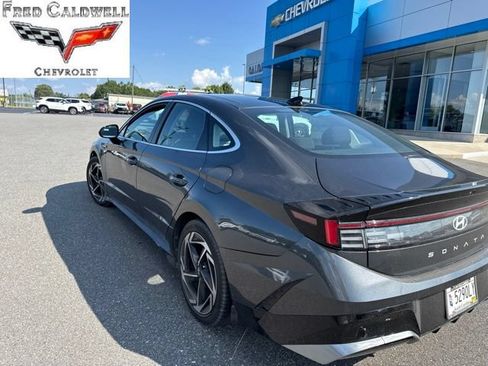 Used 2024 Hyundai Sonata SEL w/ Convenience Package FWD image 4
