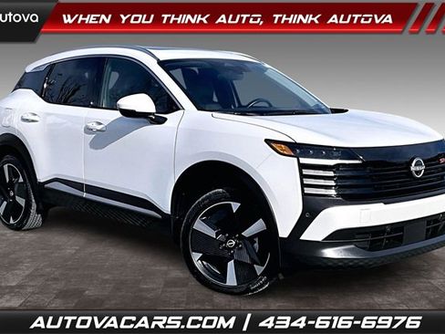 Used 2025 Nissan Kicks SR w/ SR Premium Package image 1