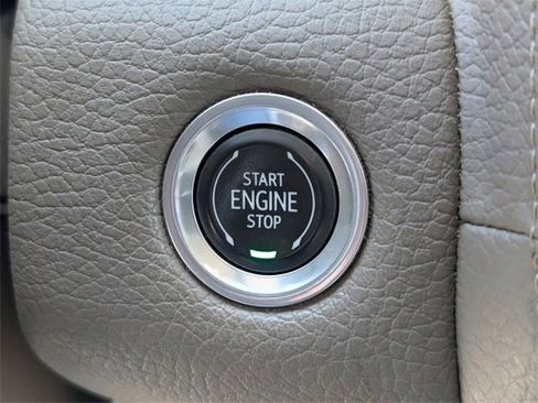 Used 2022 GMC Yukon Denali image 21