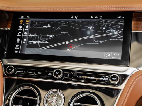 Used 2020 Bentley Continental GT image 19