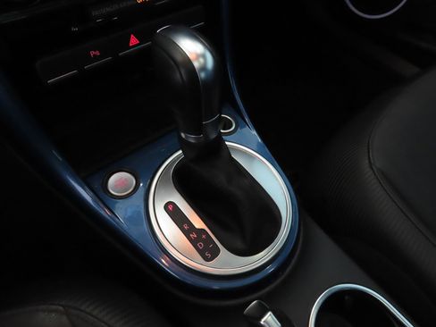 Used 2019 Volkswagen Beetle 2.0T SE image 17