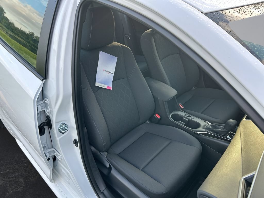 Used 2026 Toyota Corolla LE FWD image 30