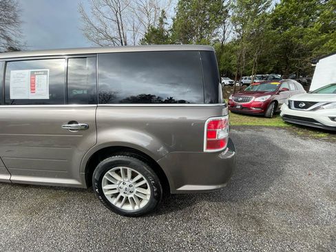 Used 2019 Ford Flex SEL w/ Equipment Group 202A image 5