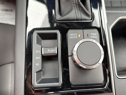 New 2026 Toyota Tundra Limited AWD/4WD image 20