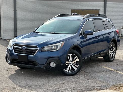 Used 2019 Subaru Outback 2.5i Limited image 2