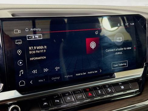 Used 2024 GMC Sierra 1500 SLT w/ SLT Premium Plus Package image 17